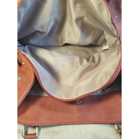 Clark's Women's Large Burnt Orange 3 Compartment Vegan Leather Handbag Tassels - Picture 11 of 12